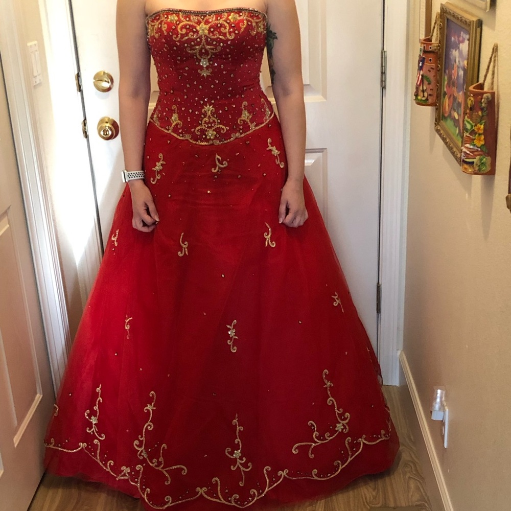 Dadu Bridal Red dress with gold and black accents
